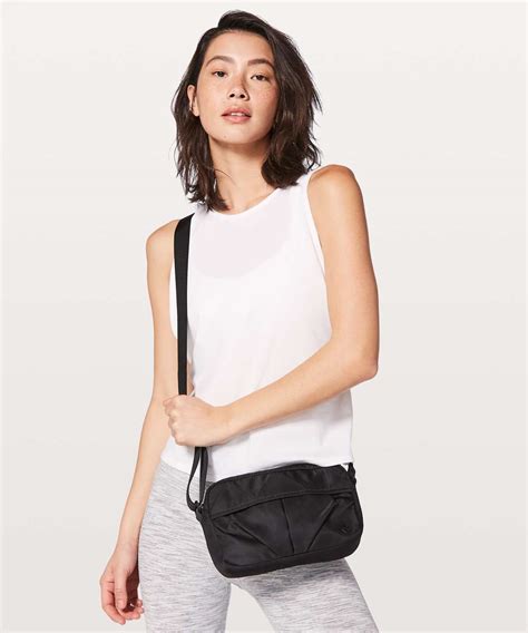 lululemon crossbody unisex